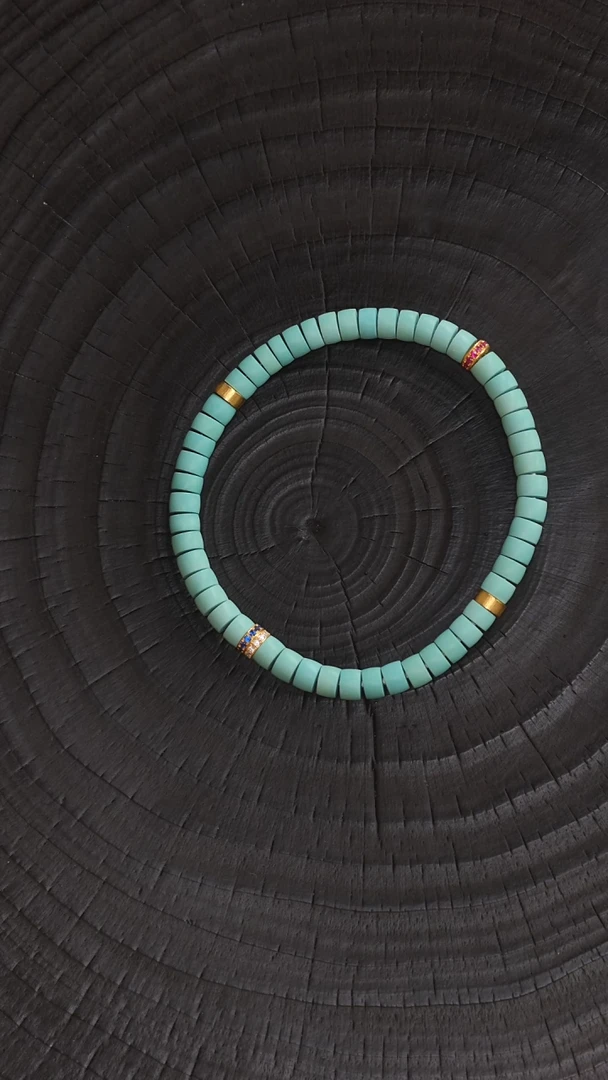 18K金镶嵌绿松石手链1