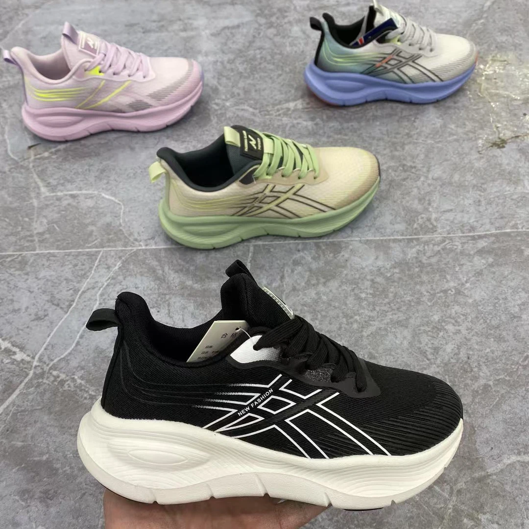 【小伦严选】2025春男女时尚百搭耐磨防滑透气运动慢跑鞋993