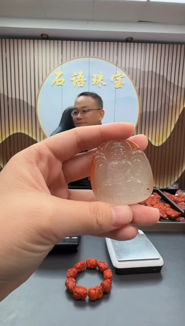 未镶嵌雕刻南红玛瑙102ZB1119产品一个