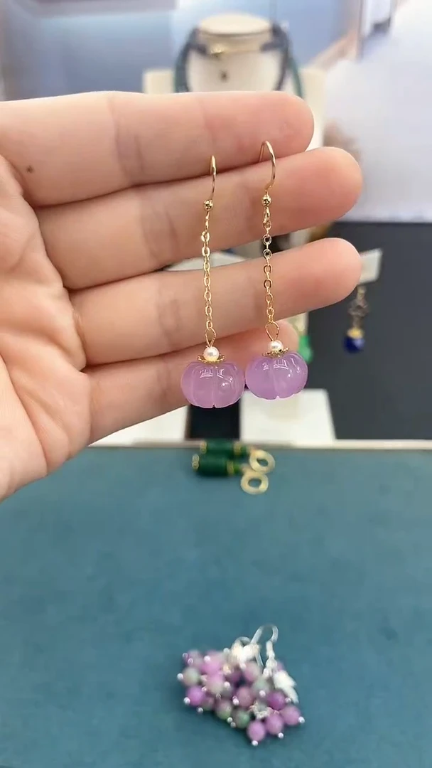 14K金镶嵌软玉耳饰紫色南瓜