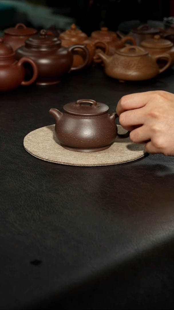 茶壶紫砂07老紫泥铺砂儒相