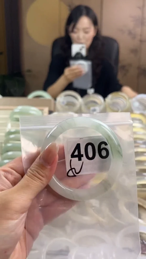 手镯玛瑙/玉髓未镶嵌天山翠默认微抠406