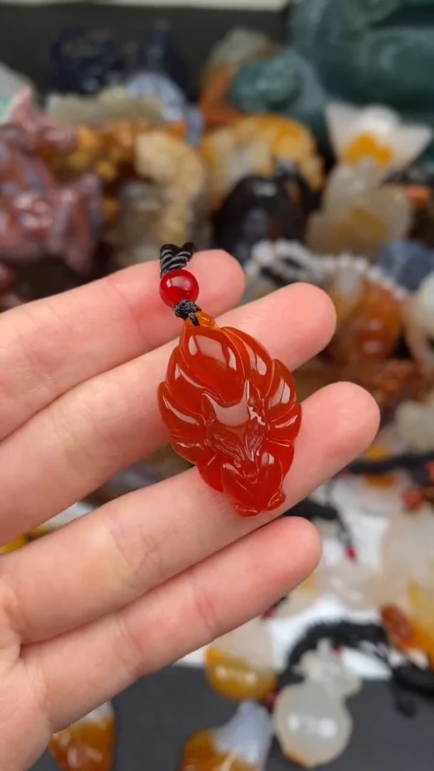 未镶嵌颈饰玛瑙/玉髓AA