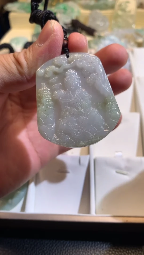 【闪购商品】翡翠颈饰未镶嵌02/26/129