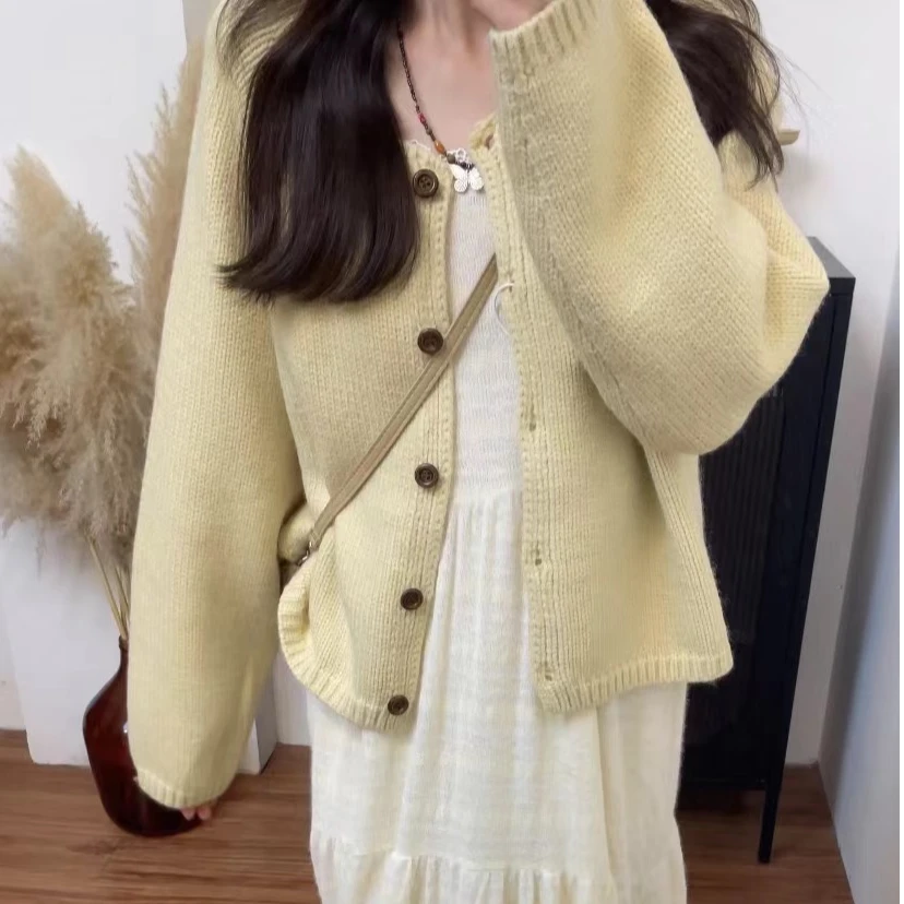 韩系圆领毛衣外套麻花口袋慵懒软糯针织开衫厚款外穿女