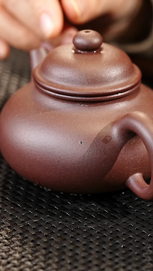 茶壶紫砂微瑕 容天