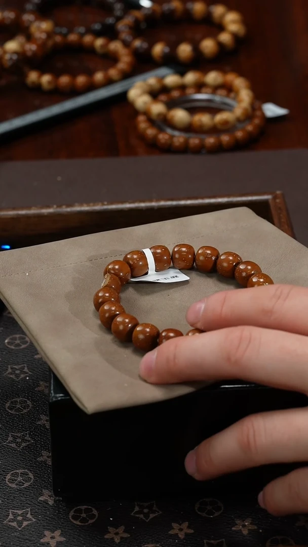 【闪购商品】紫金鼠手串咖皮油核实心老型11x12