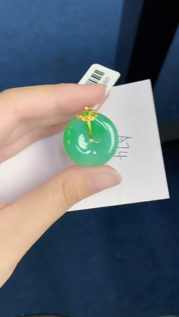翡翠18K金镶嵌颈饰天然翡翠緬甸A貨