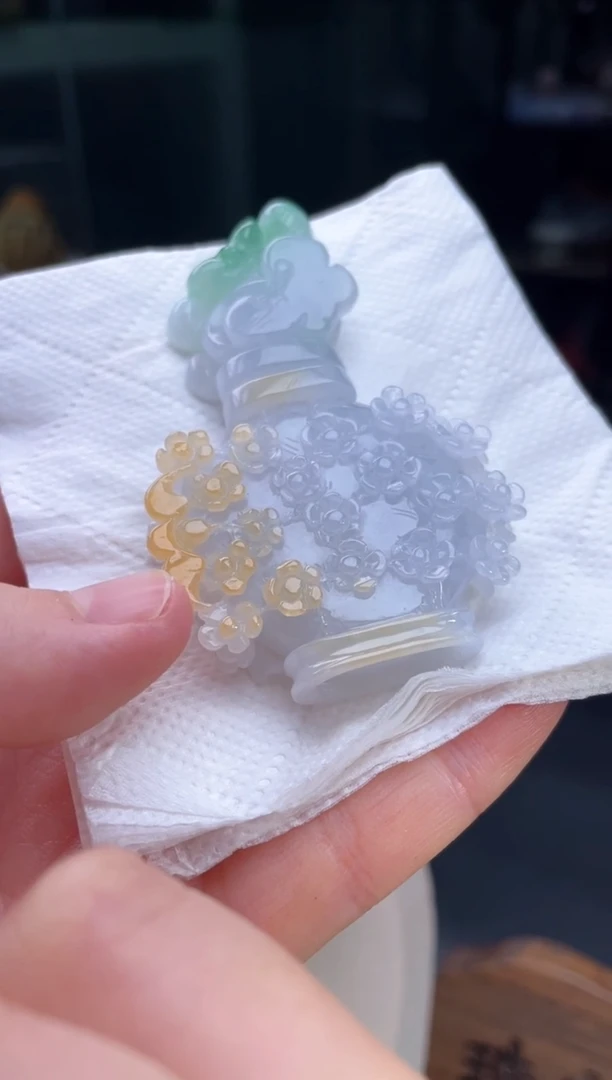 翡翠摆件未镶嵌壹**漂32.......