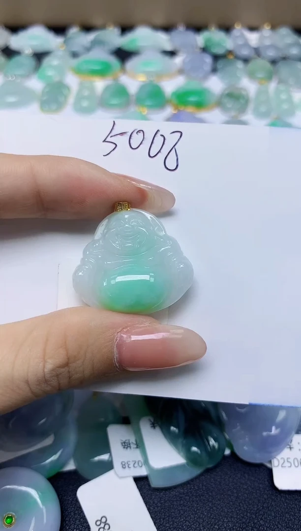 翡翠18K金镶嵌颈饰天然缅甸翡翠A货