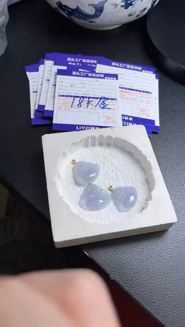 18K金镶嵌挂件翡翠佛公多样性/发一件