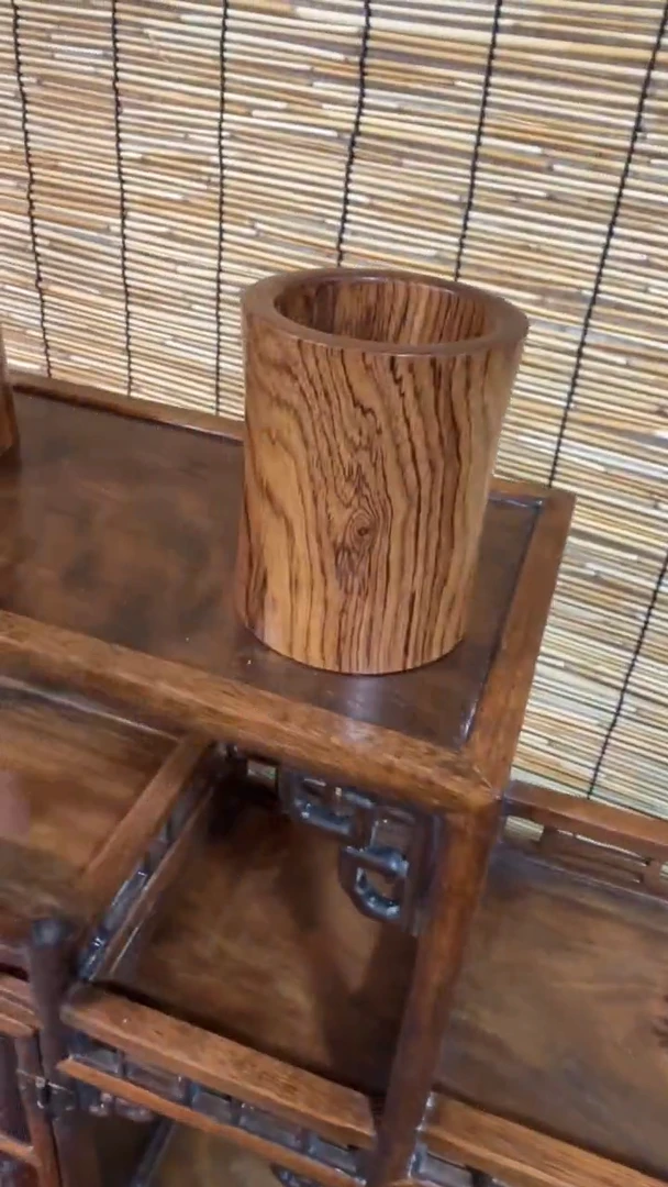 木福利             笔筒