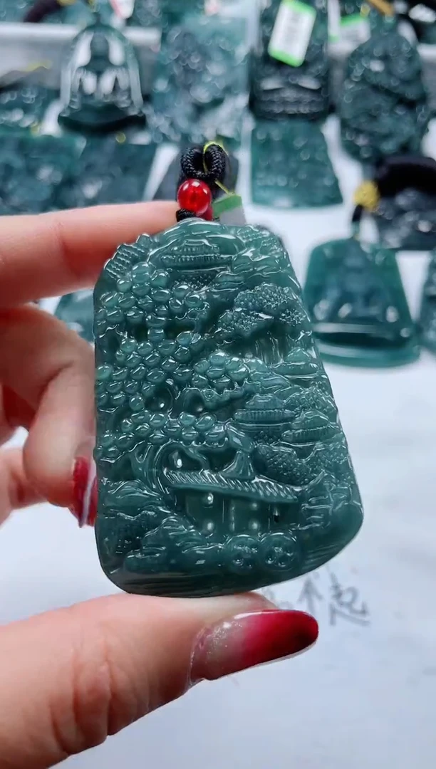 【闪购商品】翡翠颈饰未镶嵌