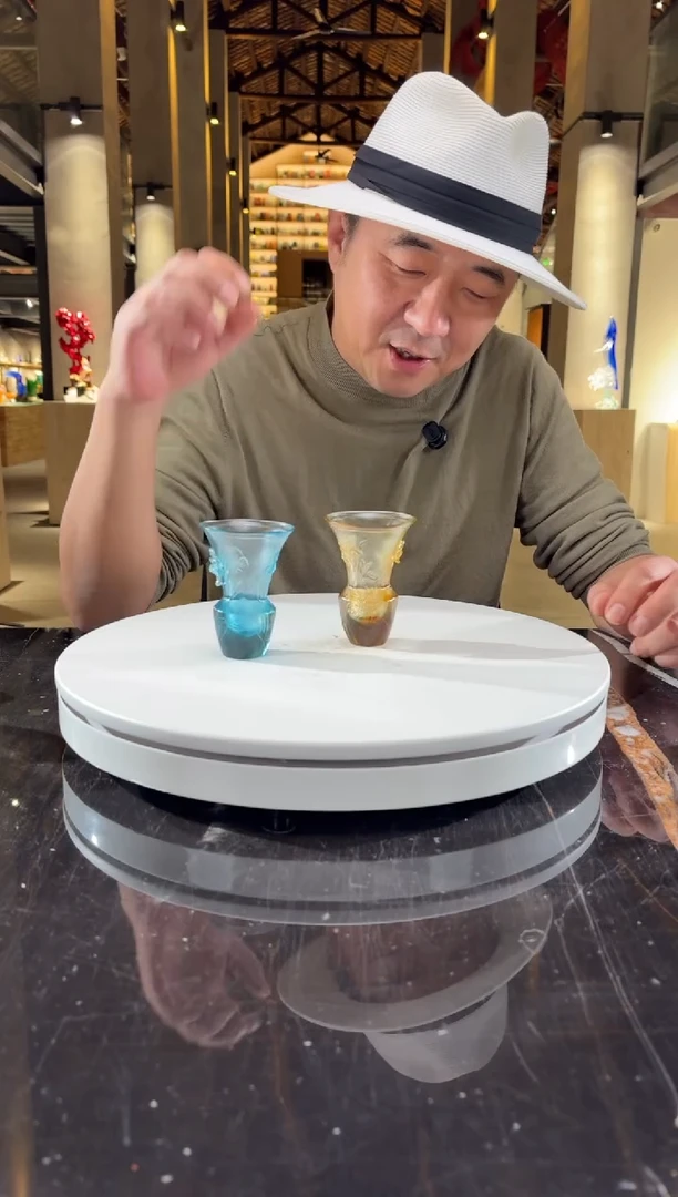 摆件s***a缃叶君子兰敞口杯+群青君子兰敞口杯