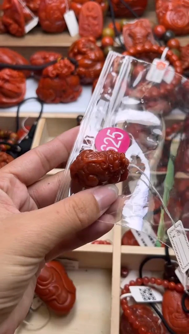 【闪购商品】南红玛瑙珠宝奇石未镶嵌625