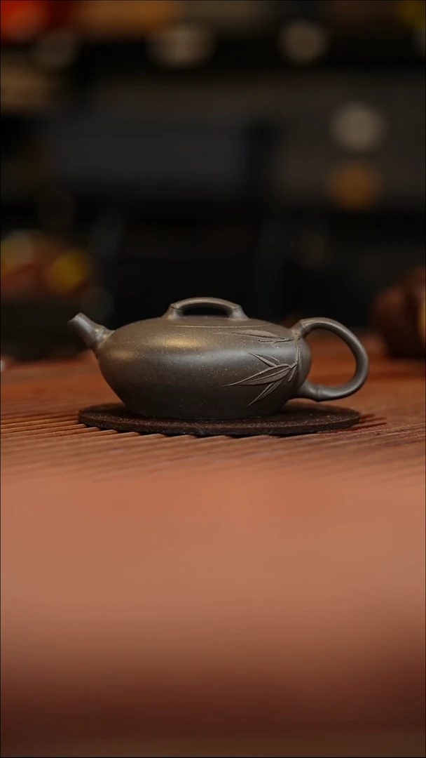 紫泥蟹壳青段风影紫砂壶