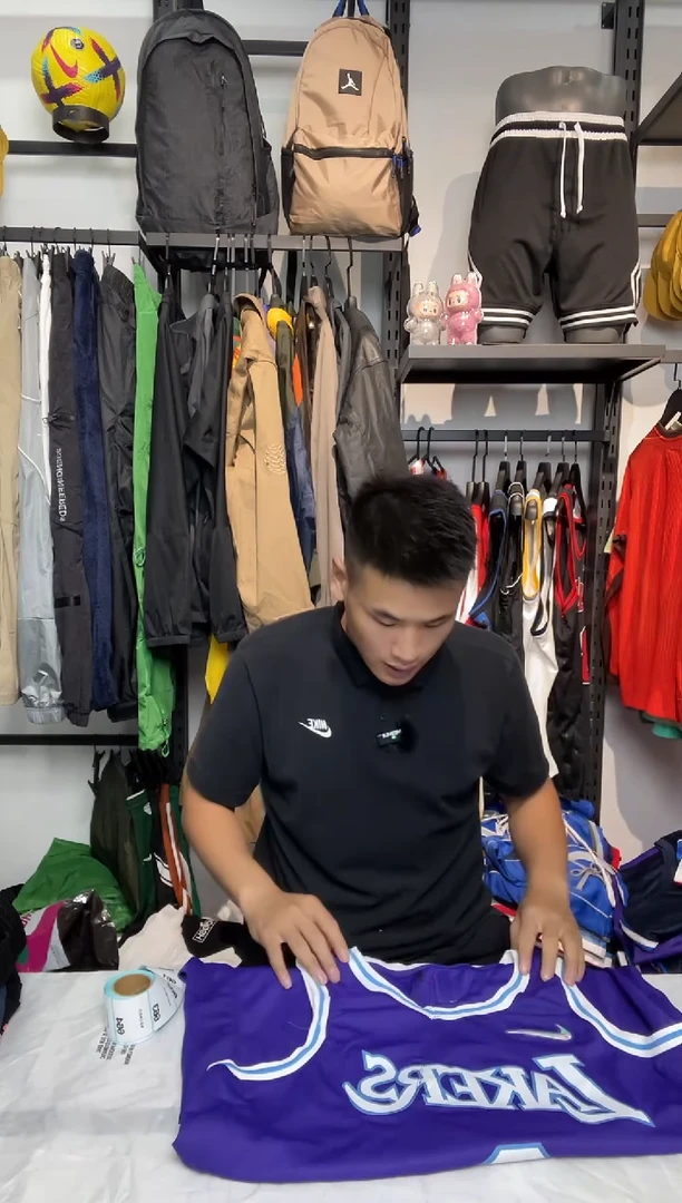 659编码 耐克卫衣服饰过款为准 尺码XL