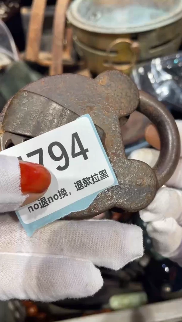 瓷片听*?表姐直播链接火爆热卖