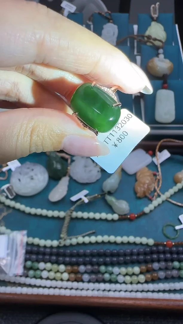 颈饰未镶嵌和田玉TT