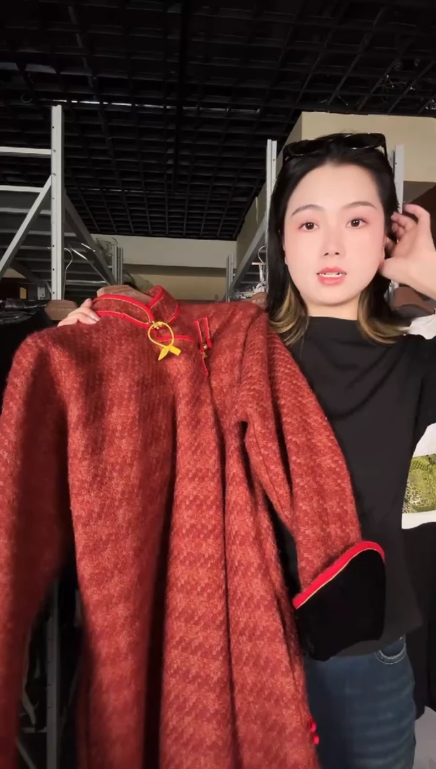 红色袍子l