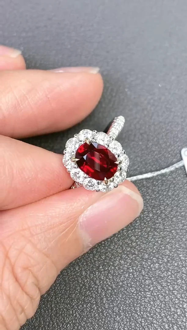 【闪购商品】红宝石戒指18K金镶嵌2.29ct/年货节专属价