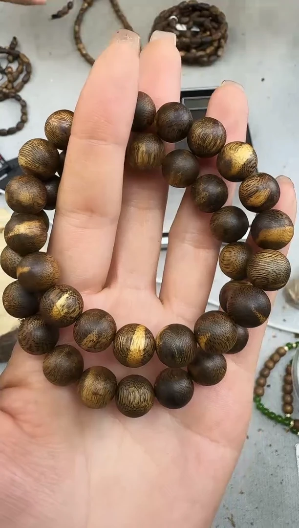 沉香手串1110海南白棋圆珠单圈多样性发一