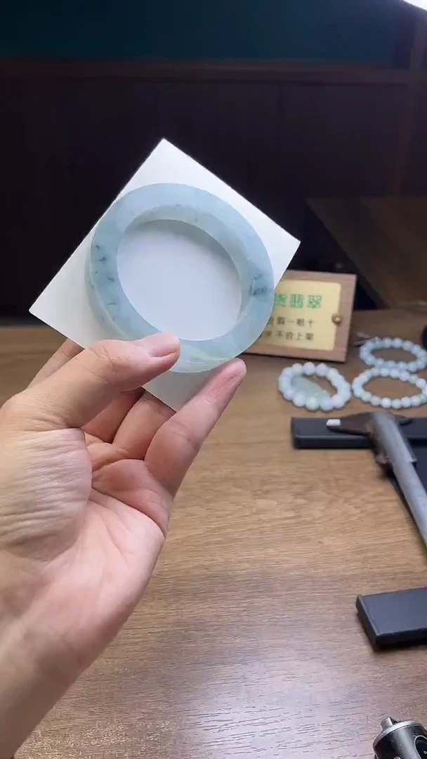 未镶嵌手镯定制翡翠邱*五定制