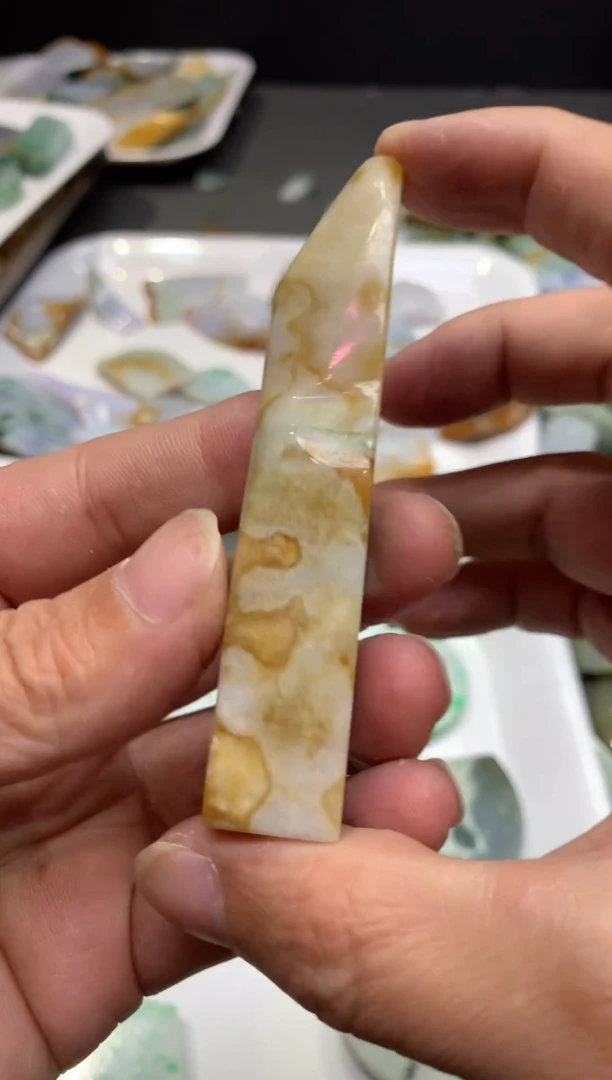 【闪购商品】翡翠颈饰未镶嵌天然翡翠A货