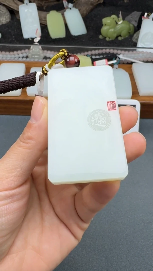 颈饰未镶嵌和田玉2