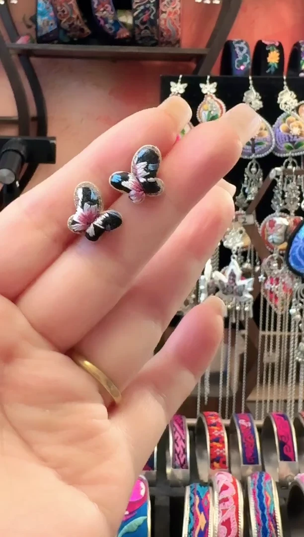 织绣 云织谣民族风精美饰品   106