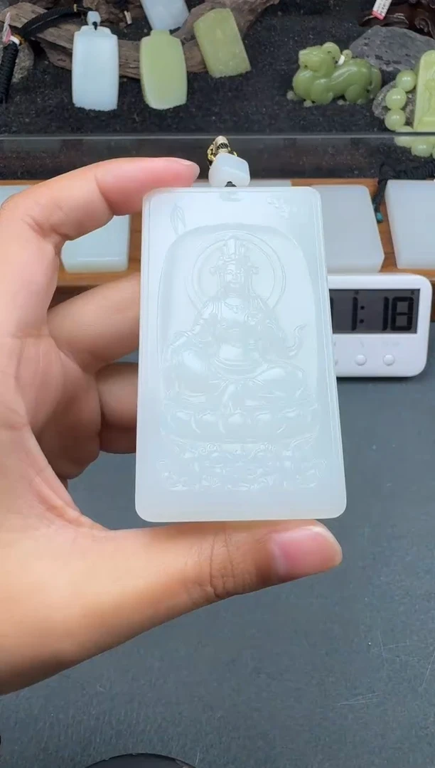 颈饰未镶嵌和田玉1