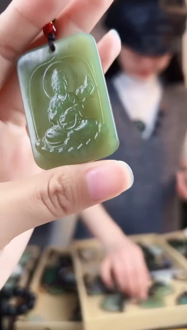 颈饰未镶嵌和田玉拍一发一，多样性发货