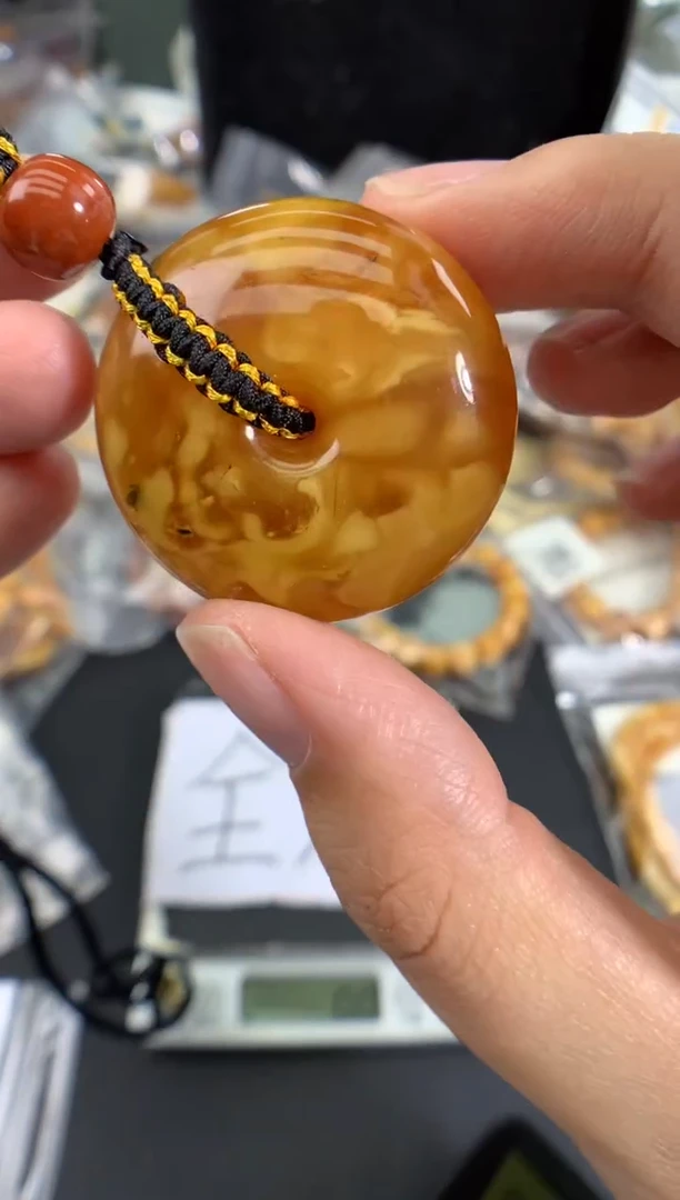 蜜蜡未镶嵌珠宝奇石1