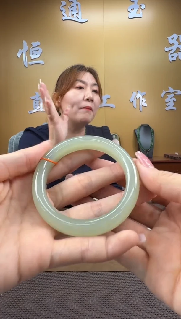 颈饰未镶嵌和田玉手镯56