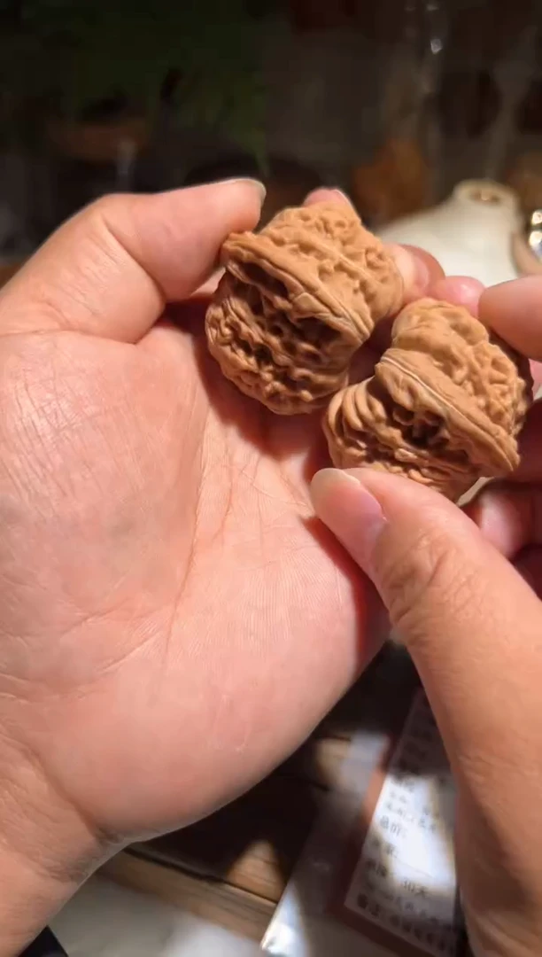 【闪购商品】文玩核桃吊坠甜鸡楼299