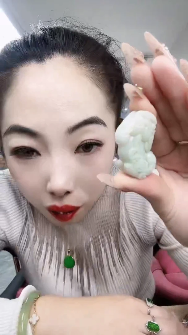 【闪购商品】翡翠颈饰未镶嵌貔貅吊坠