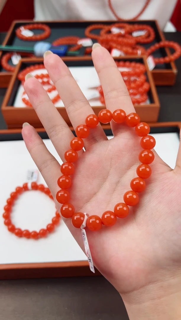 【闪购商品】南红玛瑙手串未镶嵌 滴水洞亮光高高品9+一条