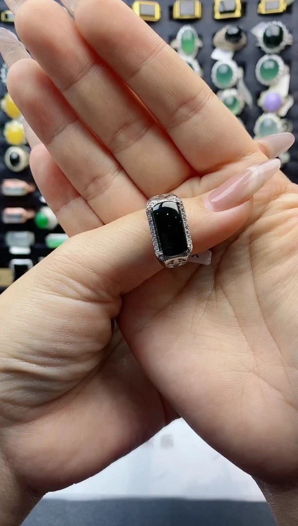 【闪购商品】翡翠戒指银S925镶嵌天然翡翠男戒