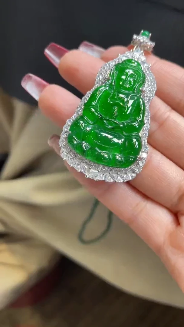 【闪购商品】翡翠颈饰未镶嵌      *309