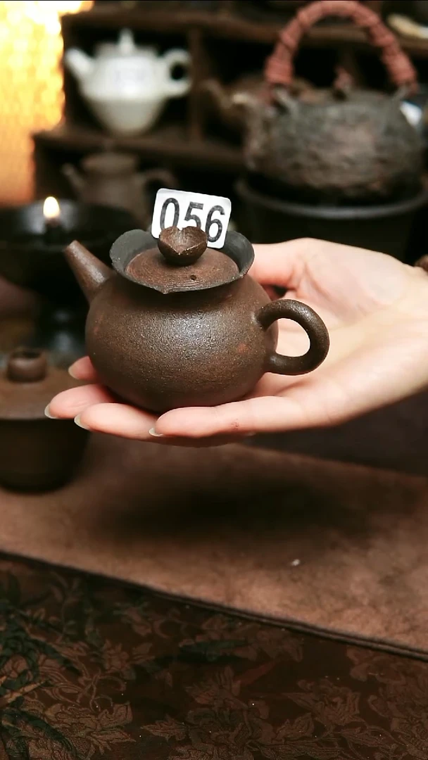 紫砂全手工侘寂风花边茶壶125毫升