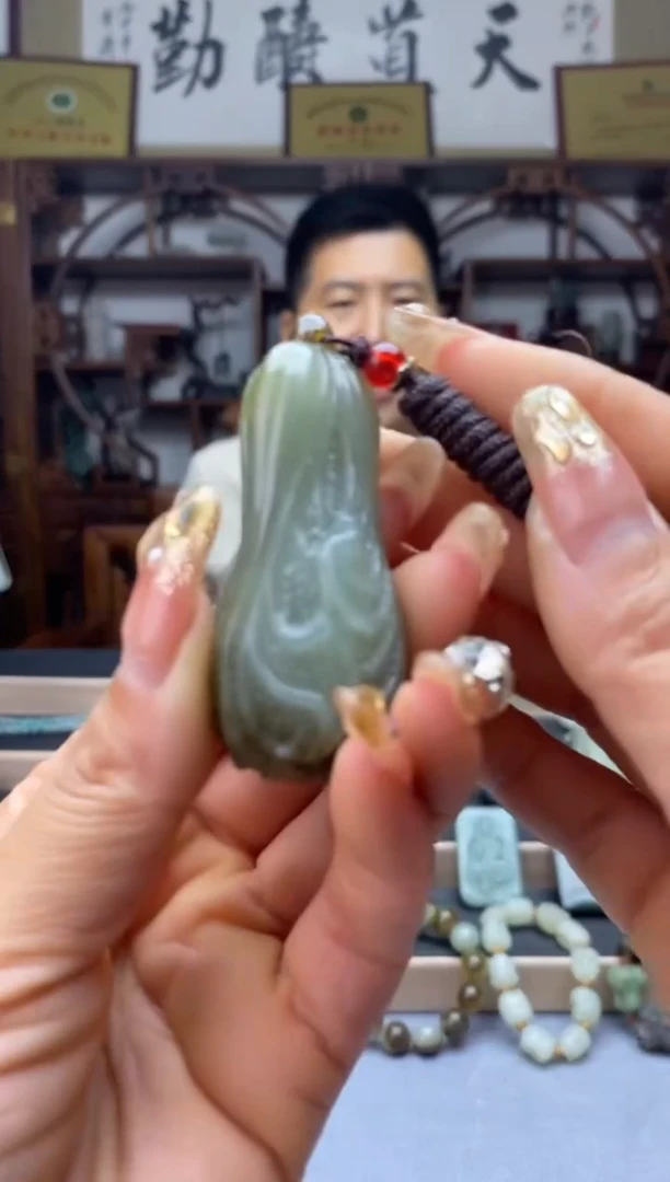 未镶嵌和田玉挂件1 玉白菜