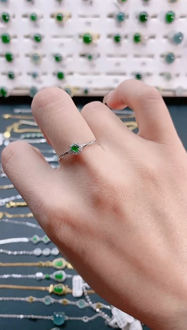 【闪购商品】翡翠戒指银S925镶嵌天然翡翠