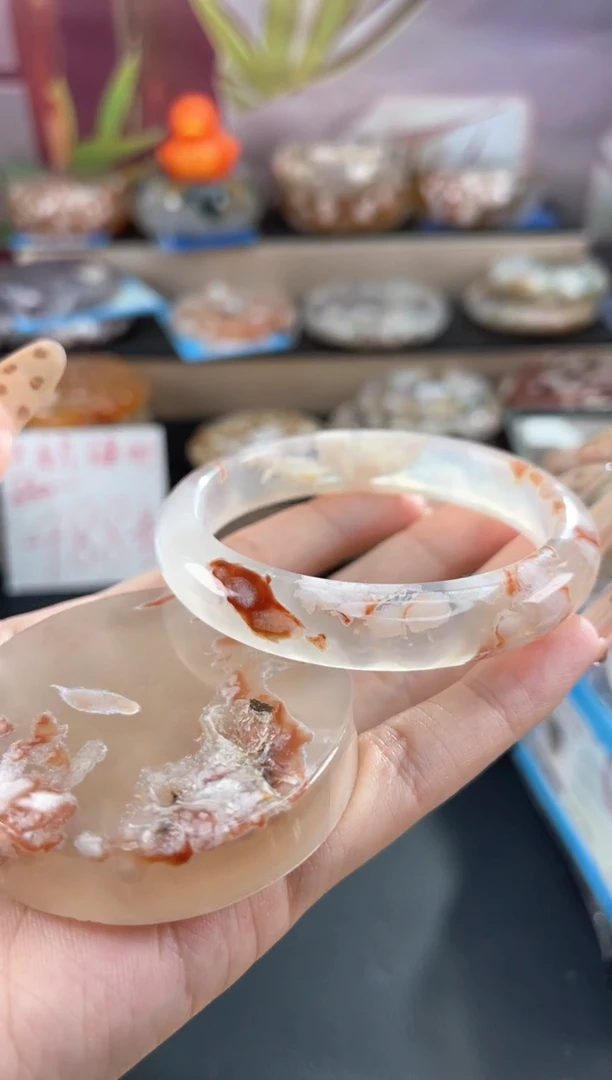 未镶嵌手镯石英质玉57