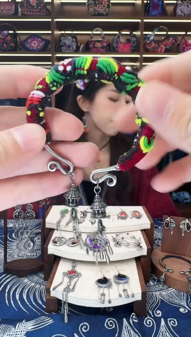 织绣501黔东南苗族刺绣