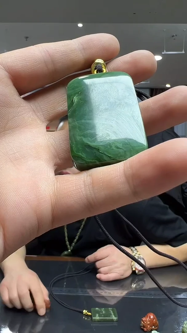 未镶嵌和田玉（碧玉）挂件用***！多样性发货其中发一