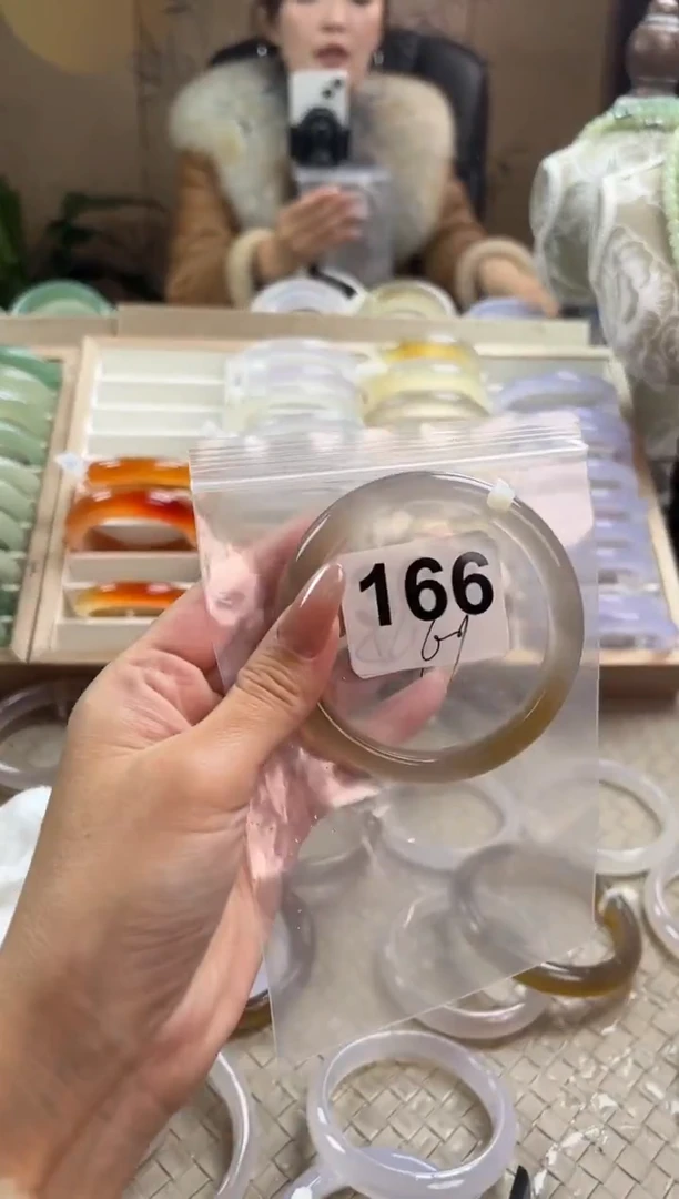 手镯玛瑙/玉髓未镶嵌166