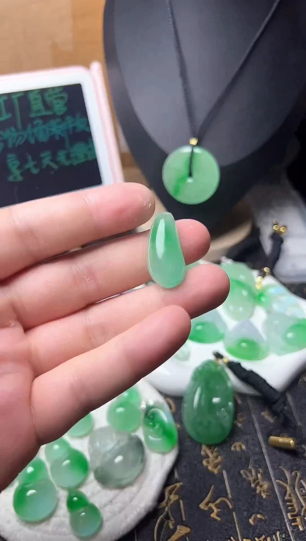 颈饰未镶嵌翡翠所见即所得，一图一物
