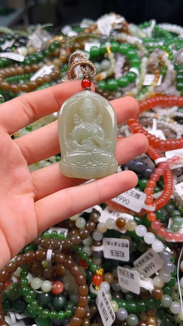 颈饰未镶嵌和田玉1