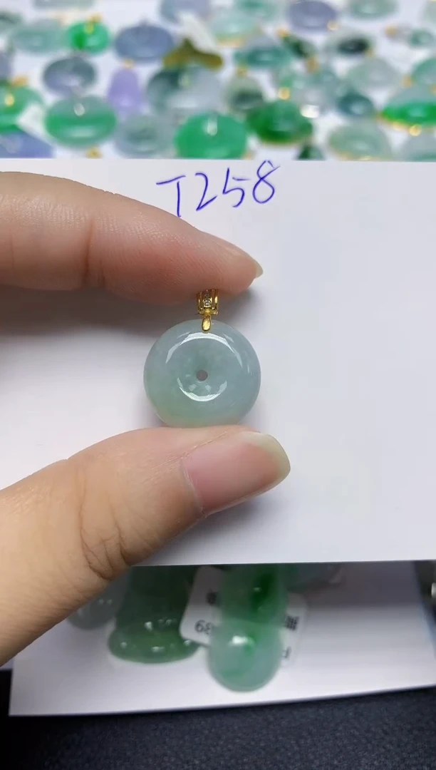 颈饰未镶嵌翡翠天然缅甸翡翠A货翡翠百元以上9元证书费自理
