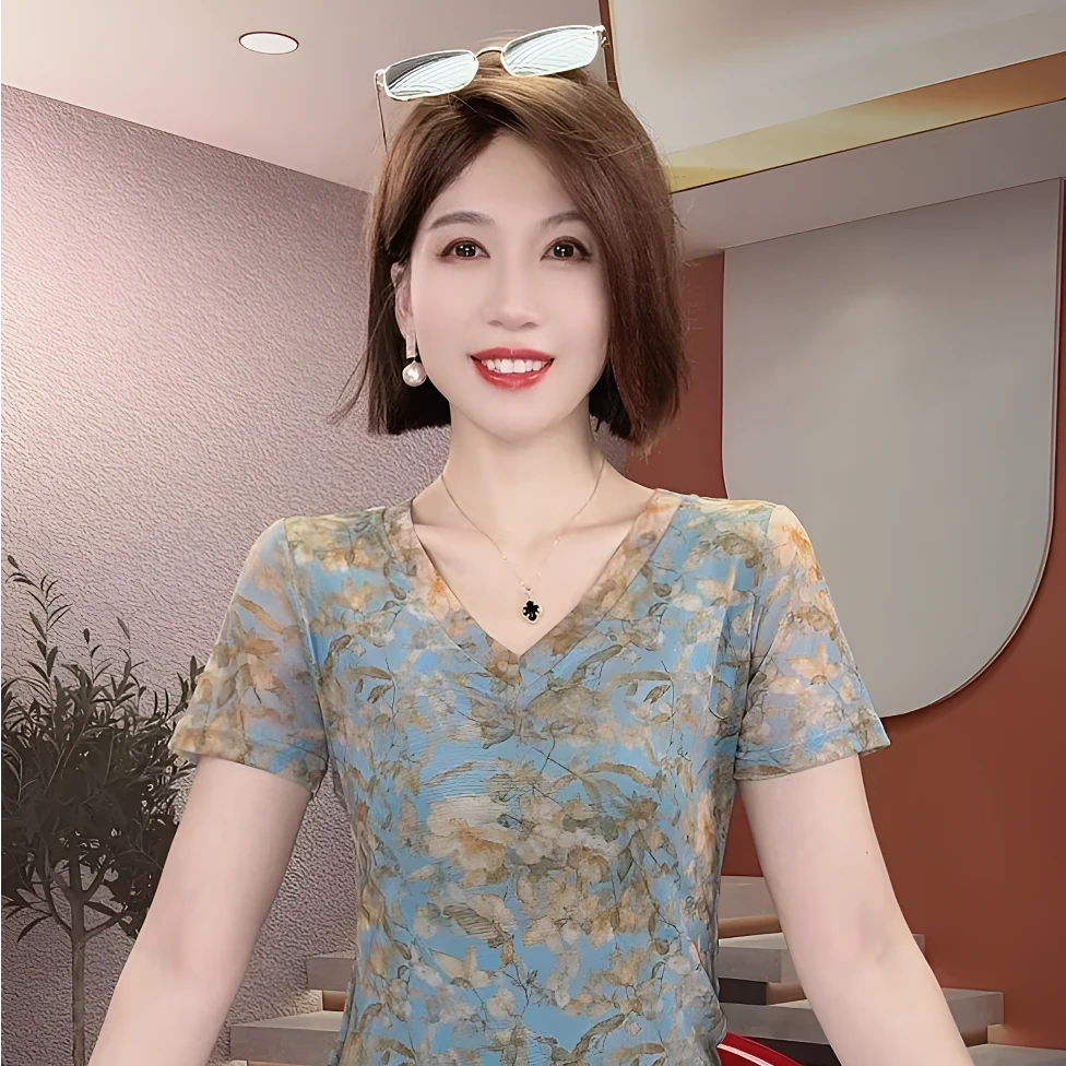 短袖V领网纱T恤女显瘦碎花时髦洋气上衣网红内搭夏薄款透气打底衫